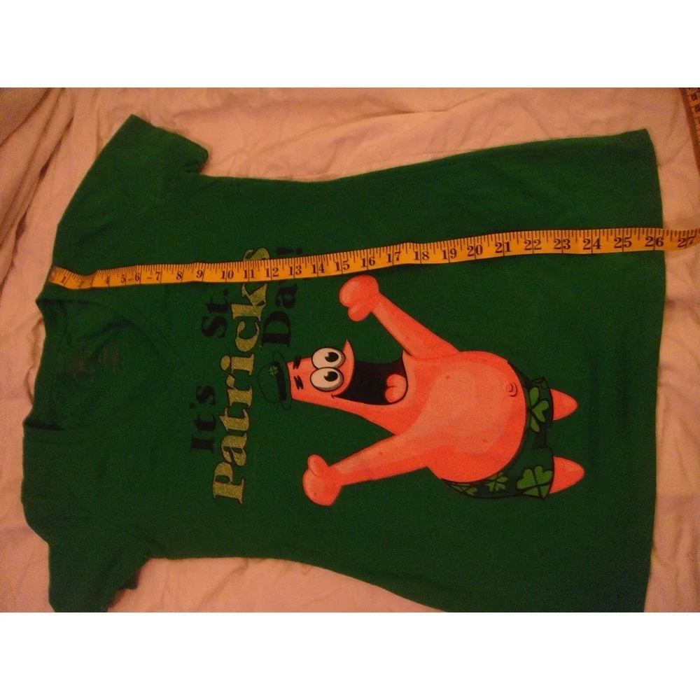 Nickelodeon Spongebob Squarepants juniors M Its St. Patricks day green top shirt